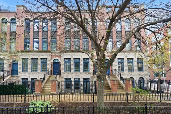 367 W Superior Street #B, Chicago, IL 60654