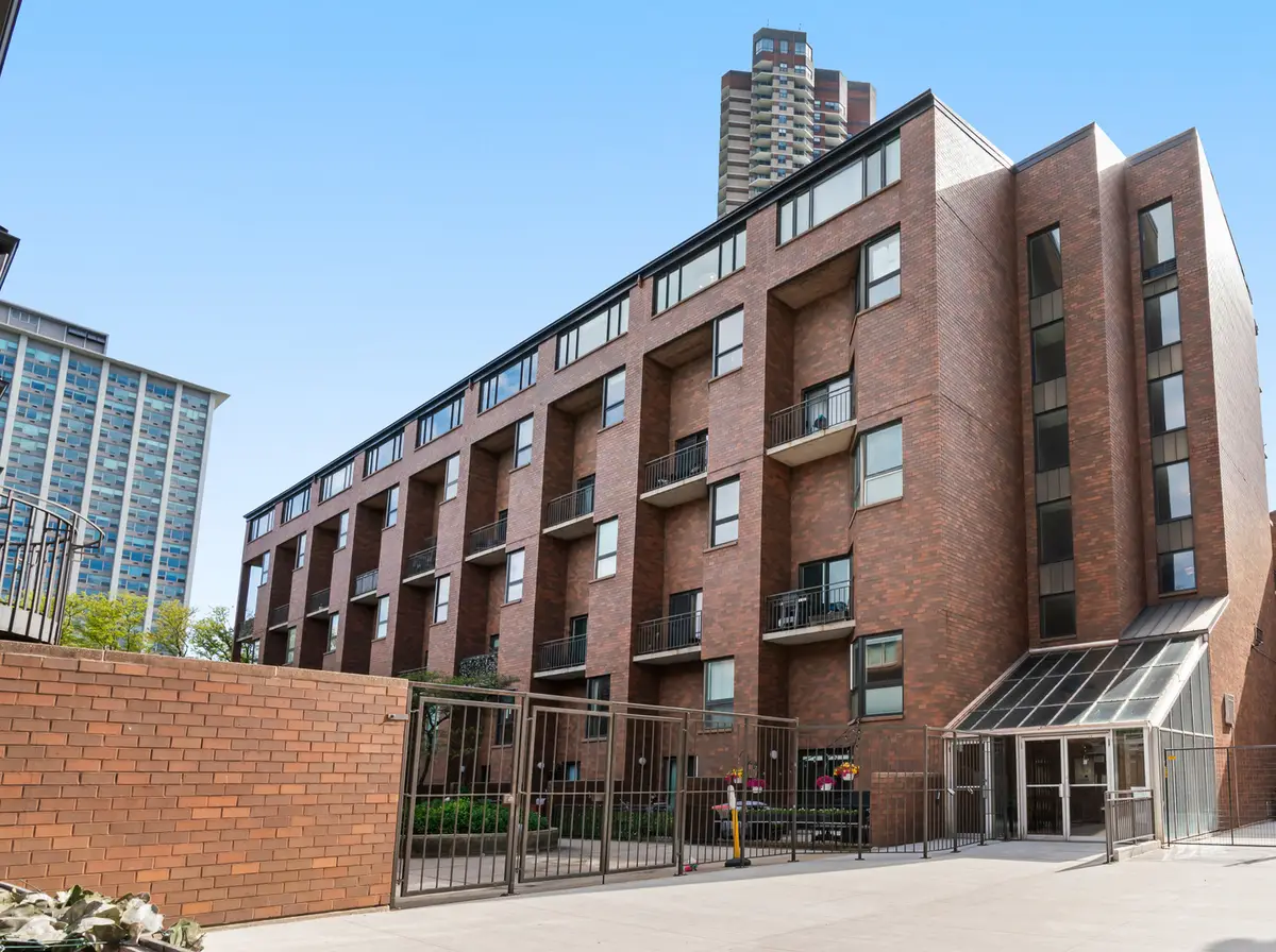 3700 N Lake Shore Drive #702, Chicago, IL 60613 - #1
