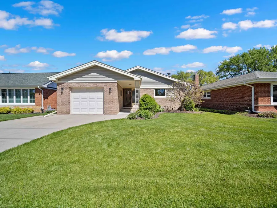 921 N Western Avenue, Park Ridge, IL 60068 - #2