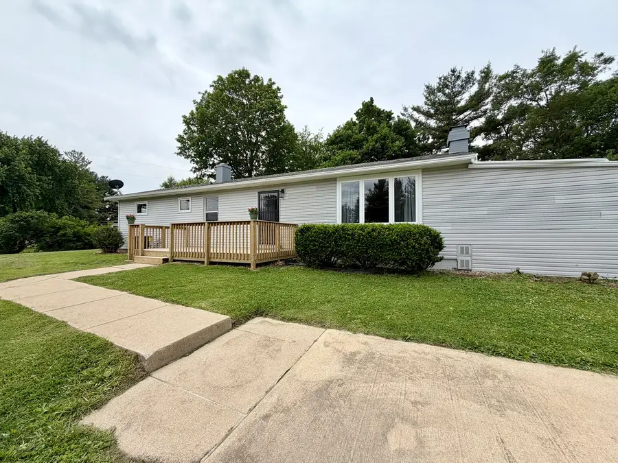19721 Us 150 Highway, Bloomington, IL 61705 - #2