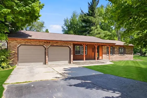 5645 S Beebe Drive, Rochelle, IL 61068