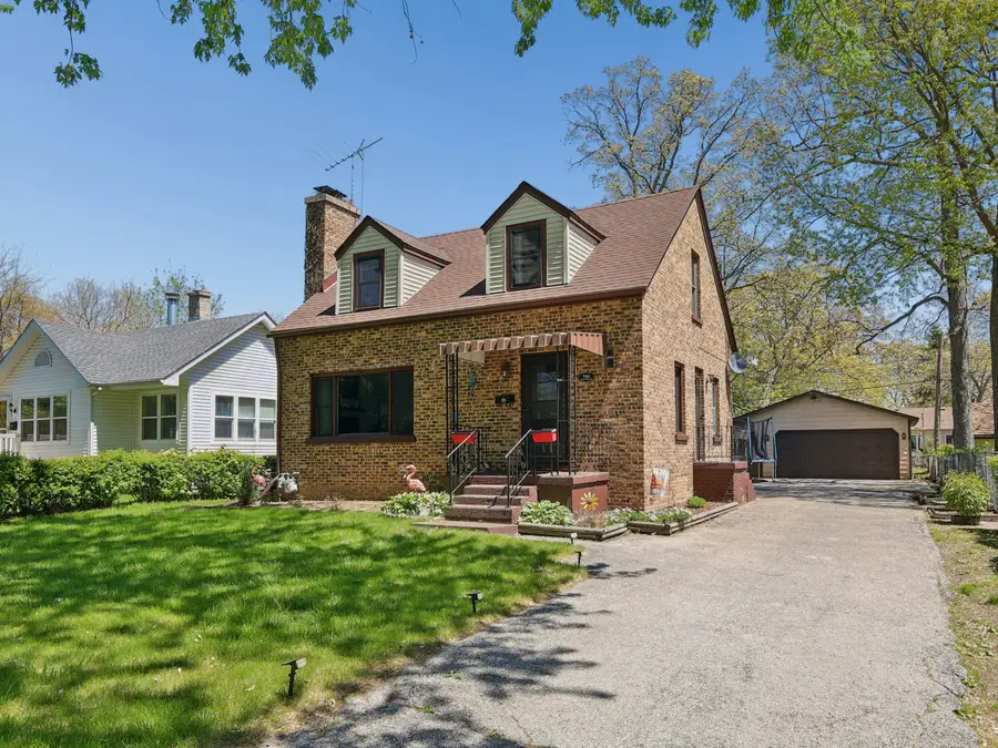 735 Kirkwood Avenue, Winthrop Harbor, IL 60096 - #3
