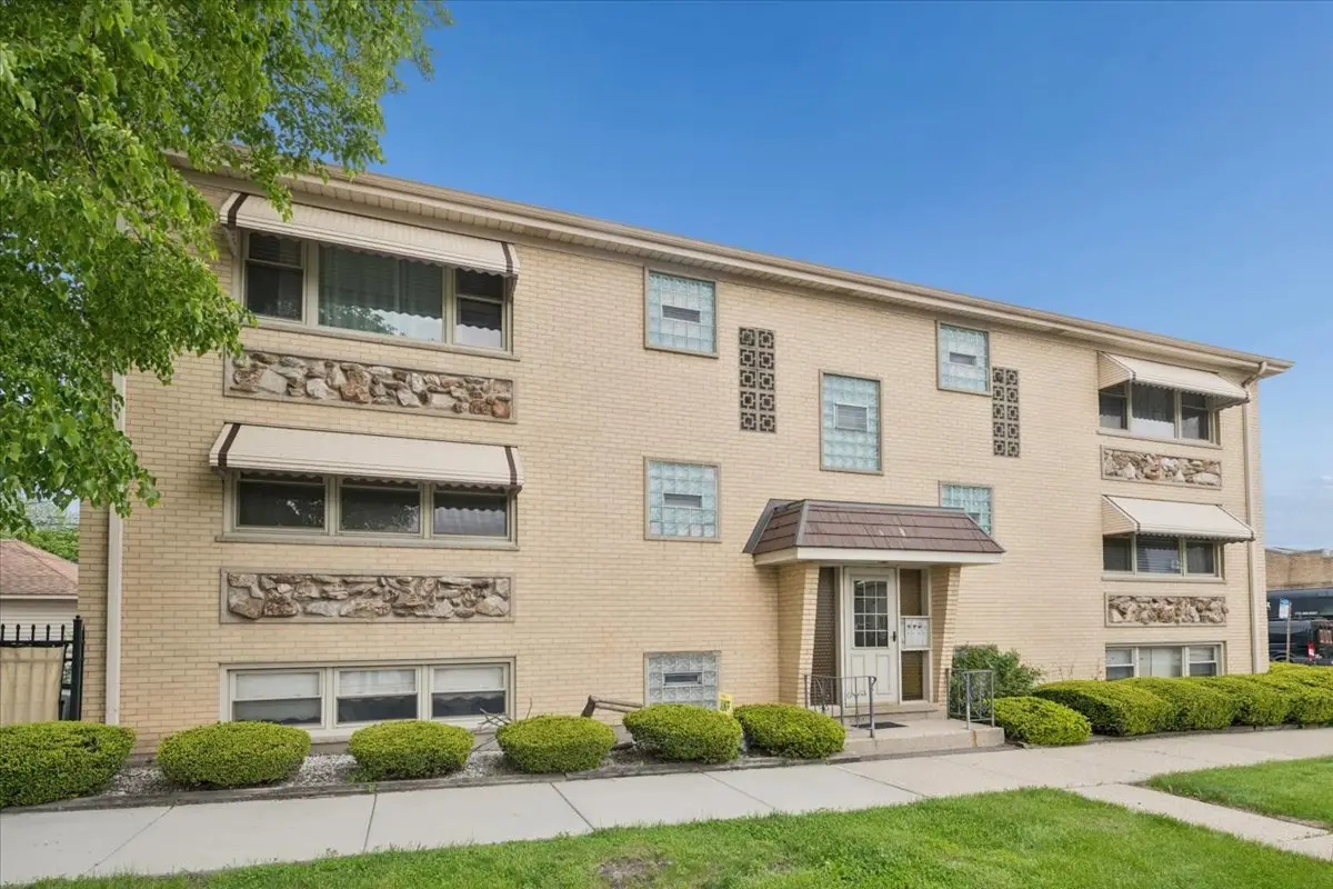 7356 W Addison Street, Chicago, IL 60634 - #1