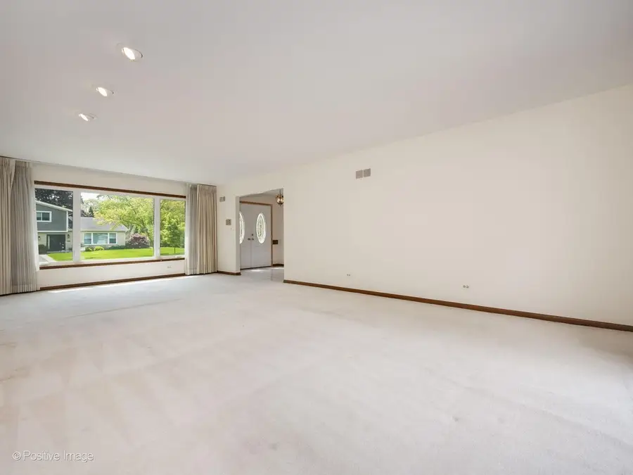 2626 Farnsworth Lane, Northbrook, IL 60062 - #3