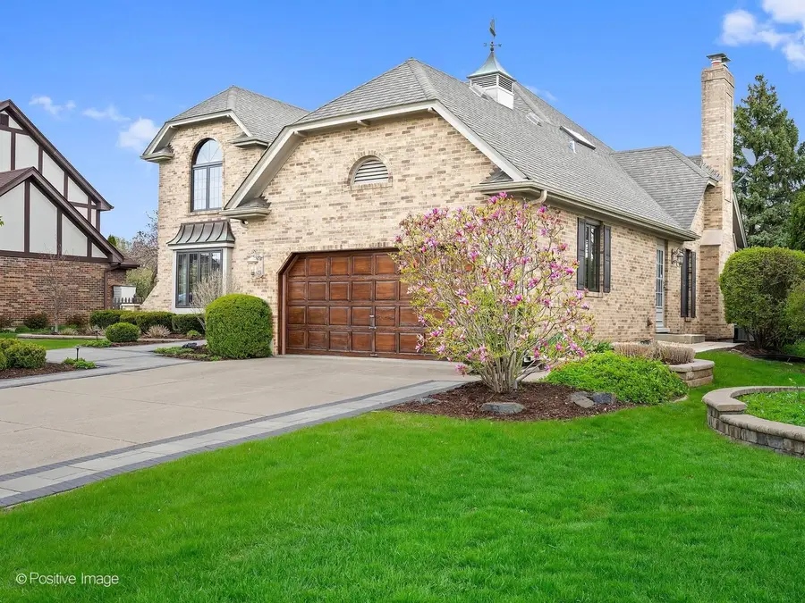 2S517 Danbury Drive, Glen Ellyn, IL 60137 - #3
