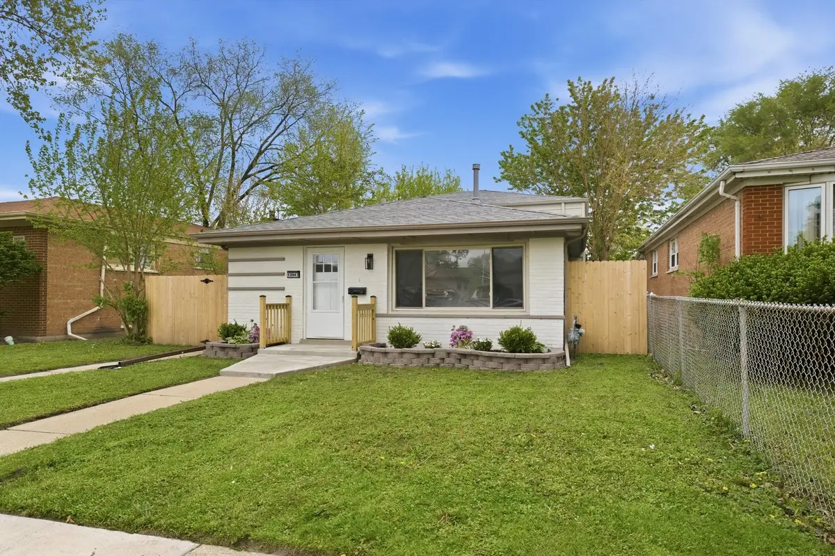 13947 S Saginaw Avenue, Burnham, IL 60633 - #1