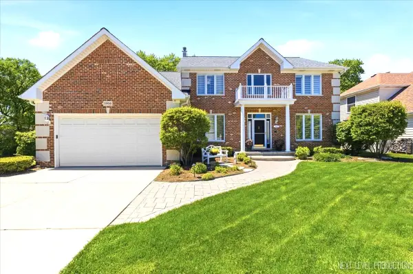 1914 N Ridge Avenue, Arlington Heights, IL 60004