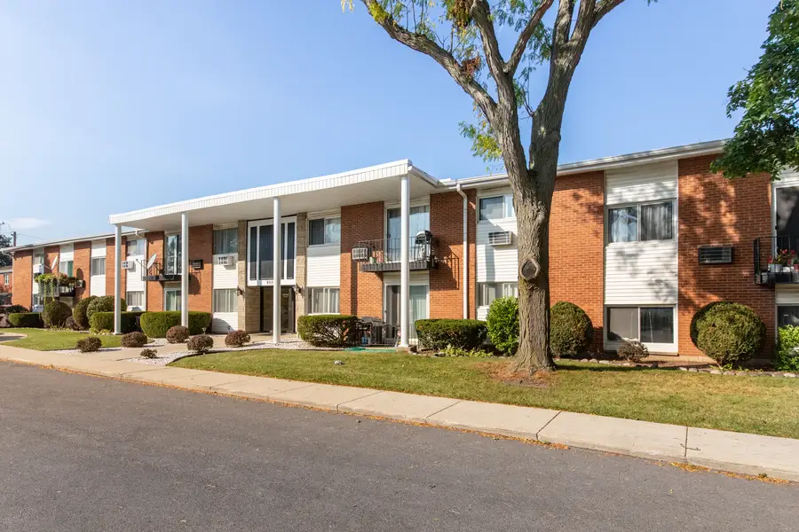 9500 Dee Road #202B, Des Plaines, IL 60016 - #3