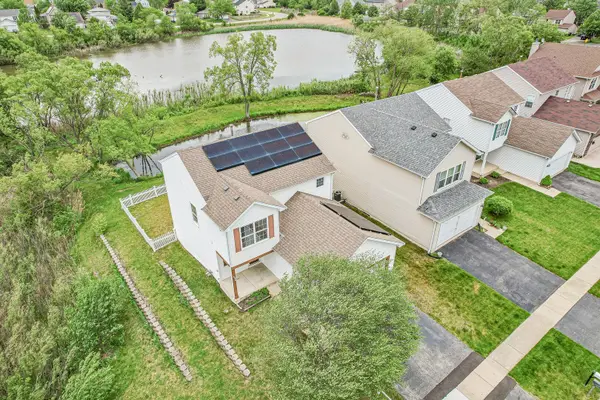 694 W Huron Hills Trail, Round Lake Heights, IL 60073