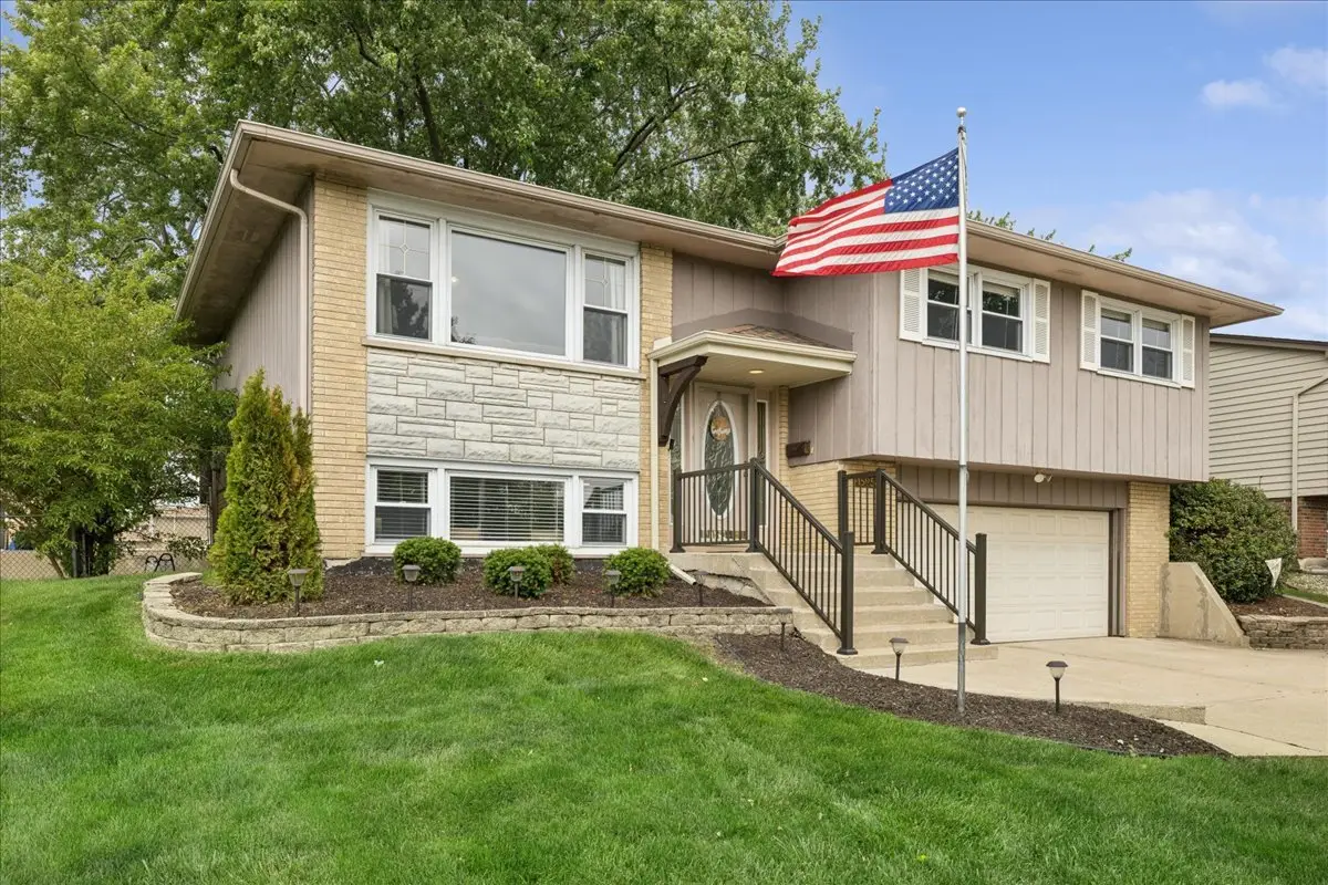 15954 Ozark Avenue, Tinley Park, IL 60477 - #1