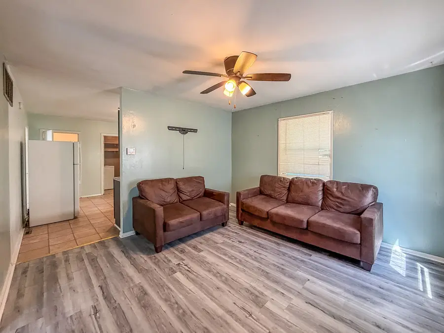 720 W Jefferson Street, Sullivan, IL 61951 - #3