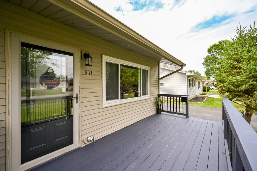 911 Lilac Lane, Joliet, IL 60435 - #2