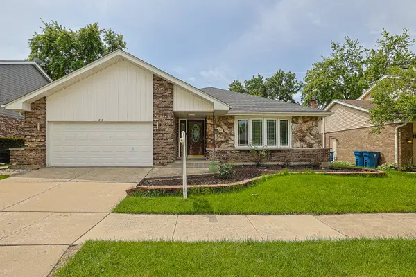 1213 Hawkins Avenue, Downers Grove, IL 60516