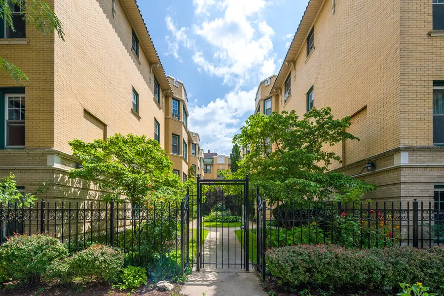 5515 N Winthrop Avenue #2A, Chicago, IL 60640 - #3