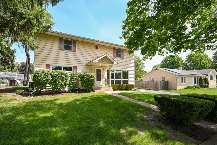 114 W Berkshire Avenue, Lombard, IL 60148 - #2