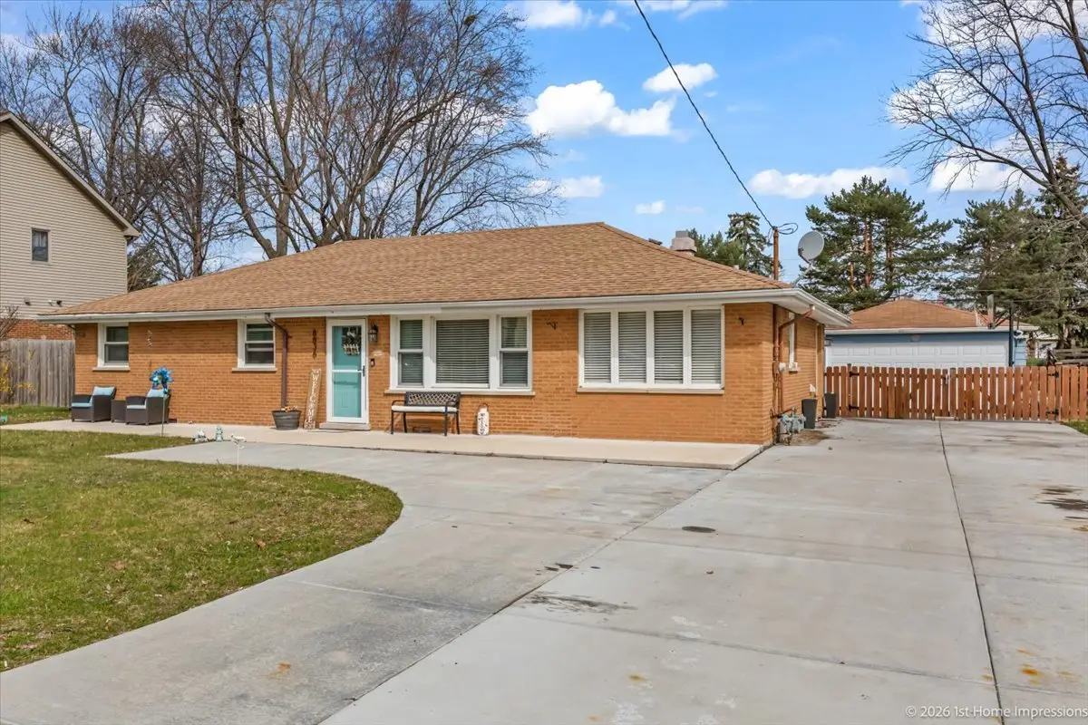 8836 W 93rd Place, Hickory Hills, IL 60457 - #1