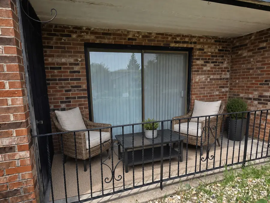 9122 W 140th Street #1SW, Orland Park, IL 60462 - #3