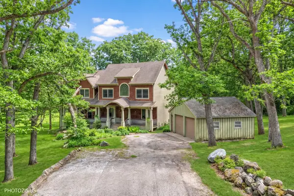 4110 Valley View Road, Crystal Lake, IL 60012