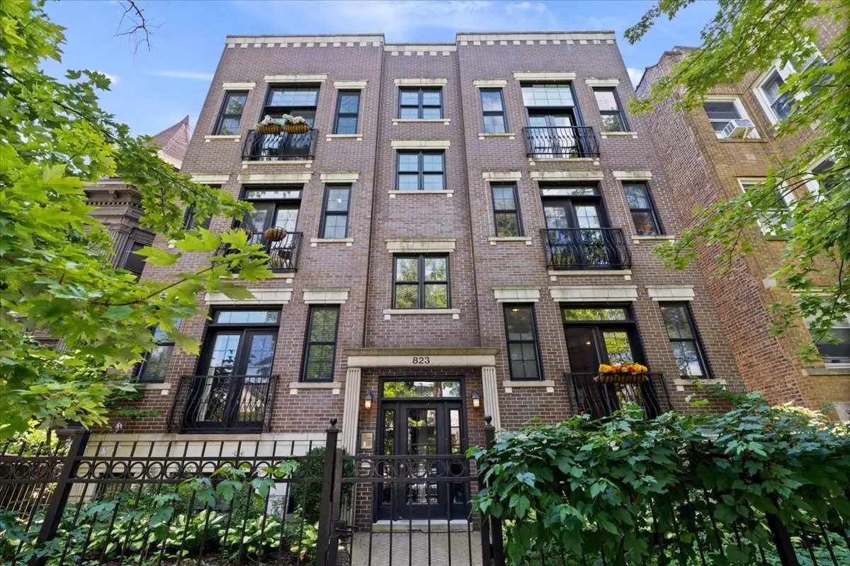 823 W Wolfram Street #2E, Chicago, IL 60657 - #1