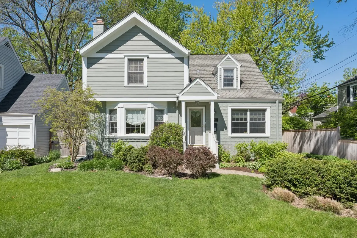 346 Lagoon Drive, Northfield, IL 60093 - #1