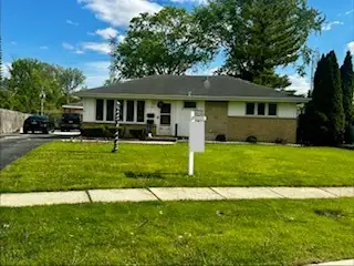 15W425 Victory Parkway, Elmhurst, IL 60126 - #1