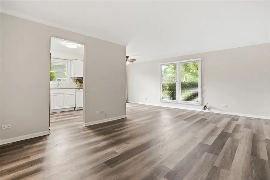 837 Garfield Avenue #A, Libertyville, IL 60048 - #3