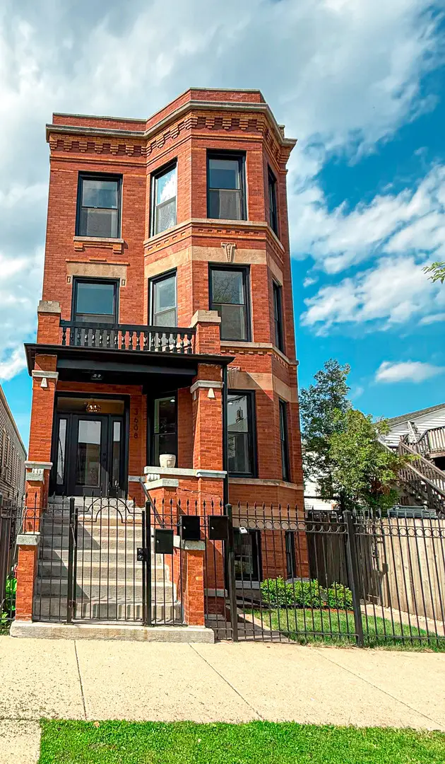 3608 W Wolfram Street, Chicago, IL 60618 - #1