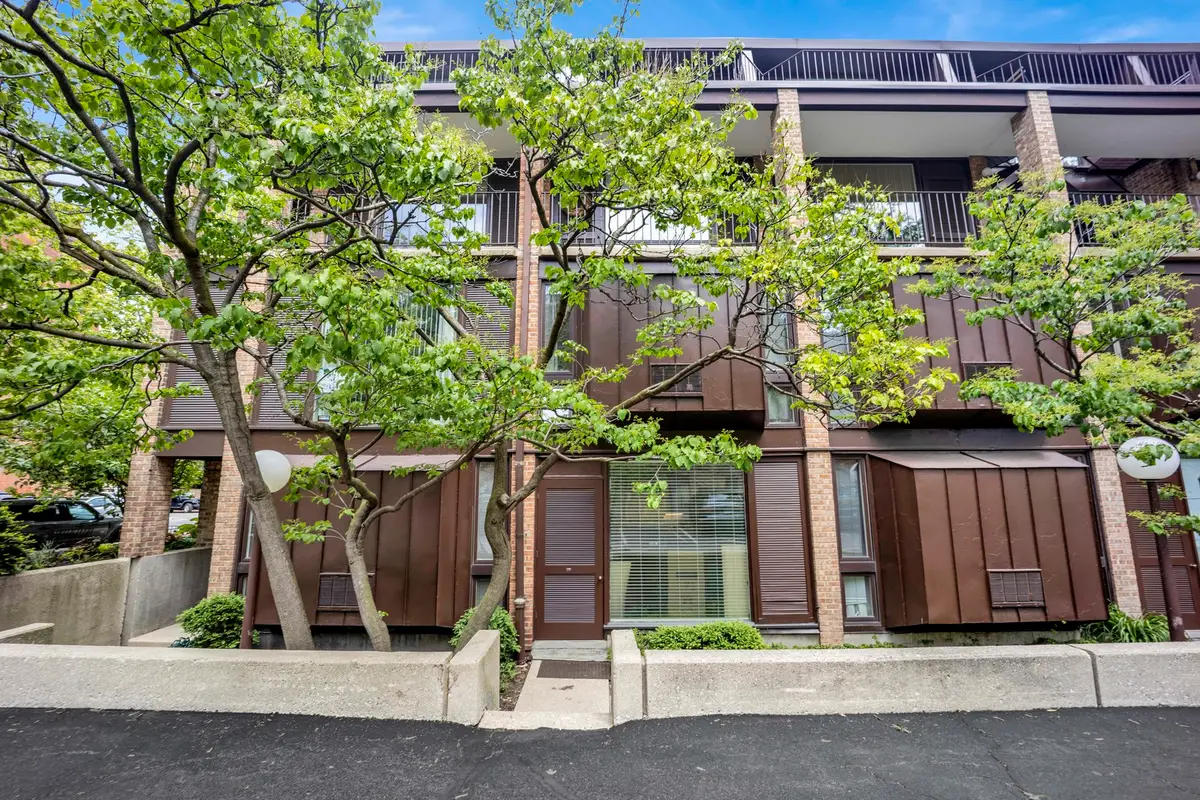 235 W Eugenie Street #G10, Chicago, IL 60614 - #1