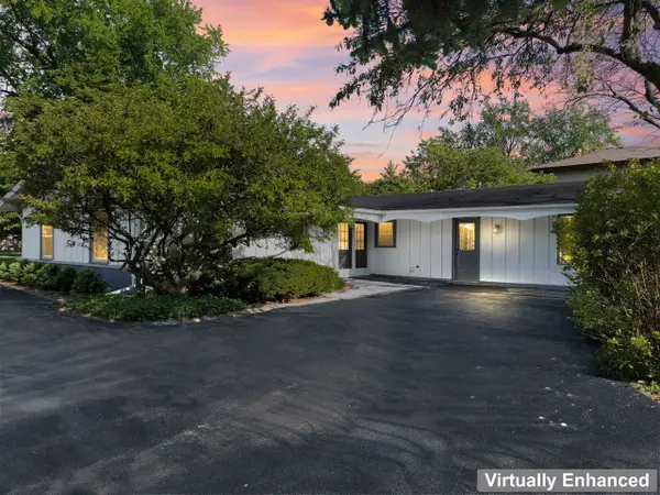 1049 Martingale Drive, Bartlett, IL 60103