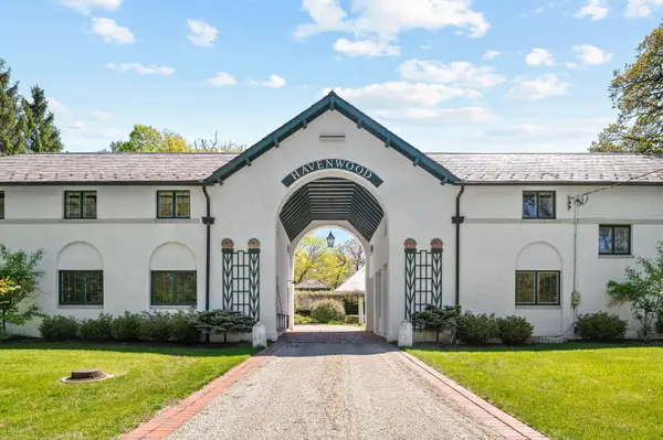 955 E Ringwood Road, Lake Forest, IL 60045