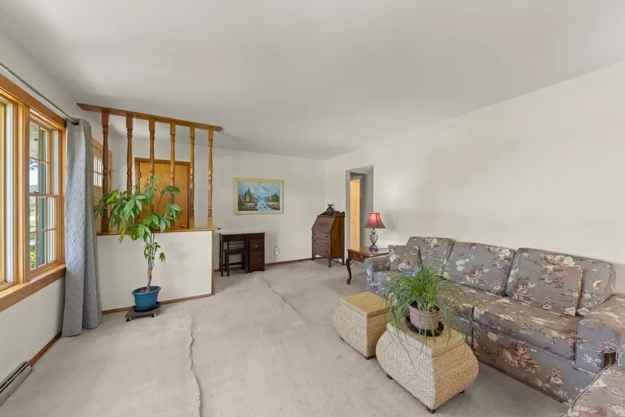 6023 S Richmond Avenue, Willowbrook, IL 60527 - #3