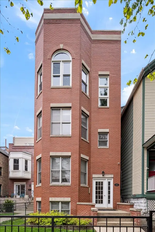 3051 N Clifton Avenue #3, Chicago, IL 60657