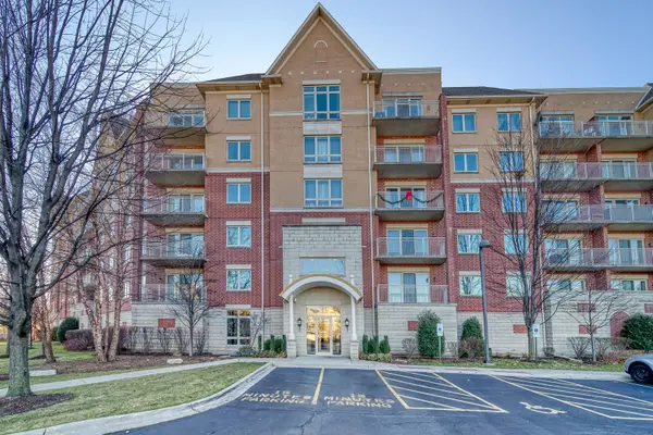 8300 Concord Drive #211, Morton Grove, IL 60053