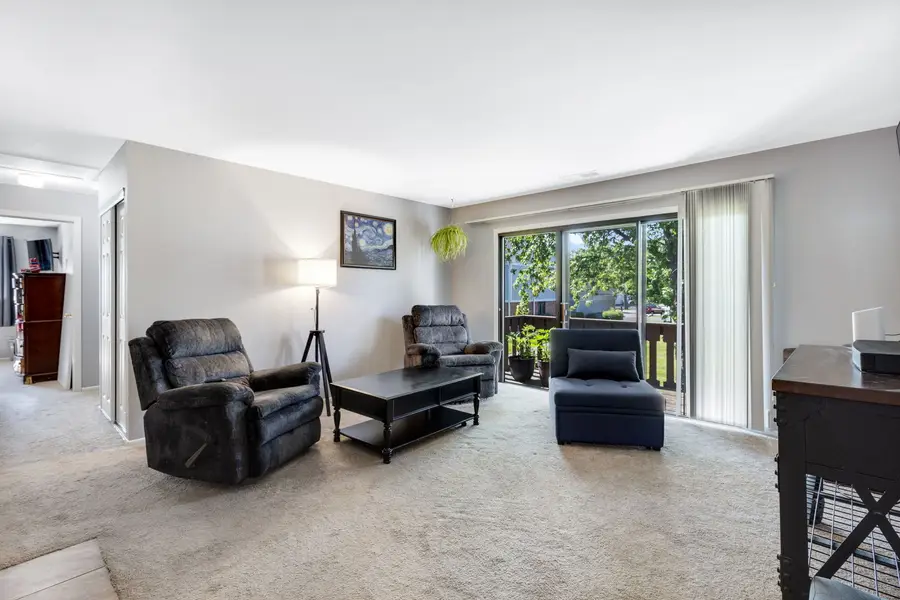 275 Wilmette Court #A2, Schaumburg, IL 60193 - #3