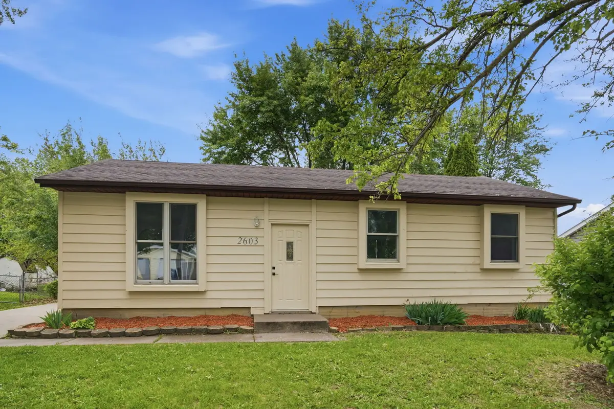2603 W 55th Street, Davenport, IA 52806 - #1
