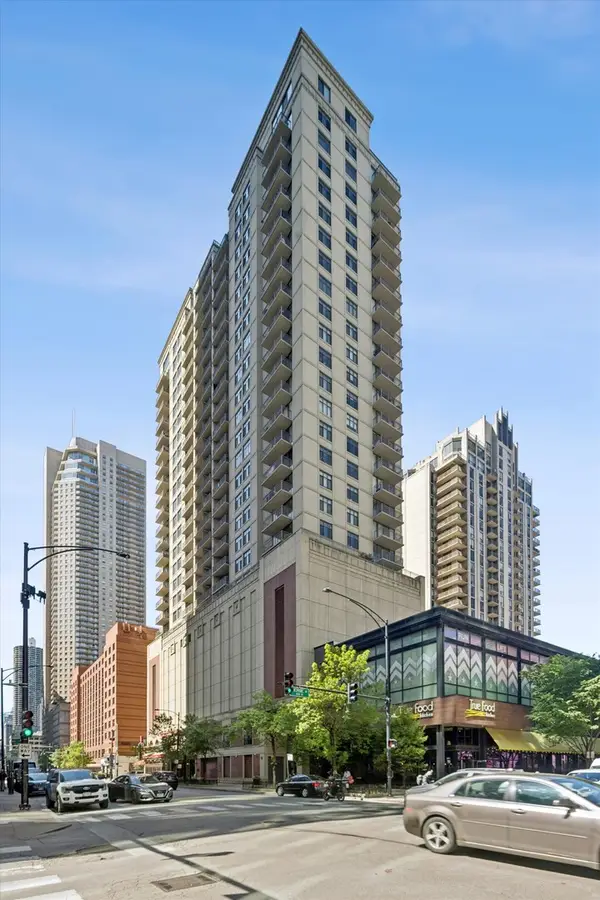 630 N State Street #1305, Chicago, IL 60654