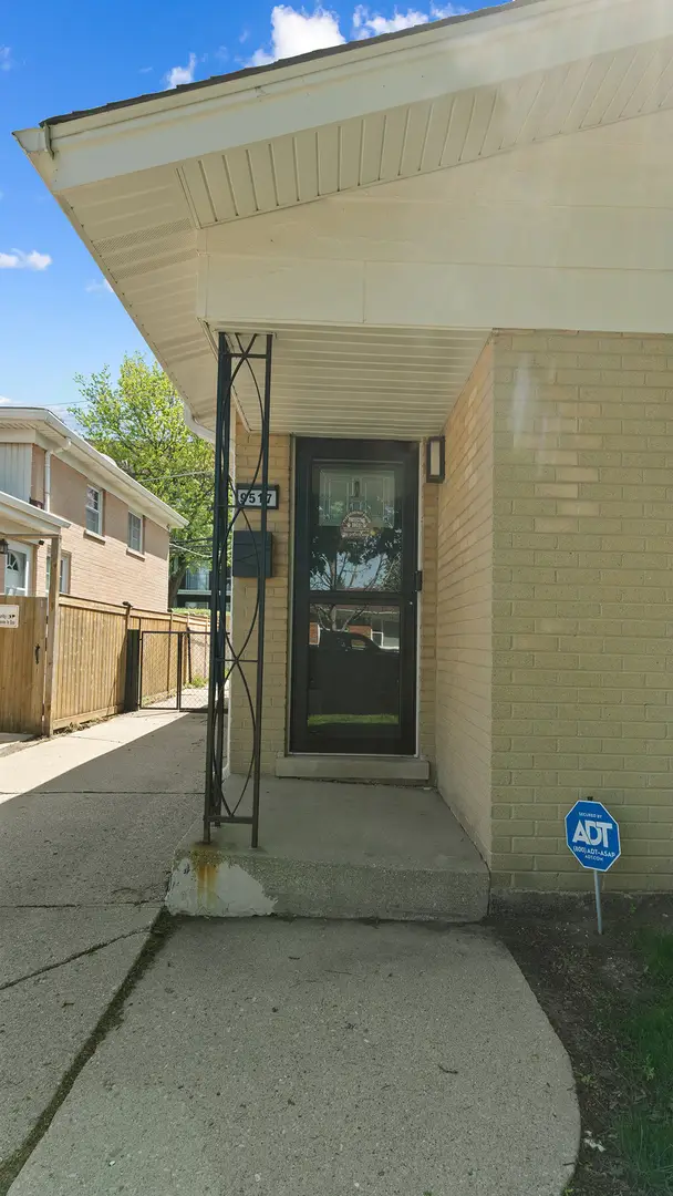 9517 Lavergne Avenue, Skokie, IL 60077 - #2