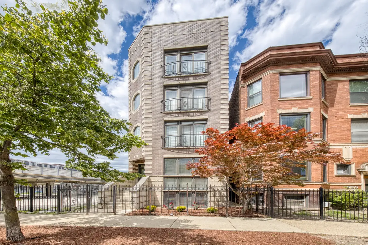 932 W Barry Avenue #1, Chicago, IL 60657 - #1
