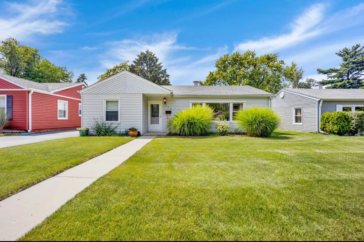 340 S Lodge Lane, Lombard, IL 60148 - #1