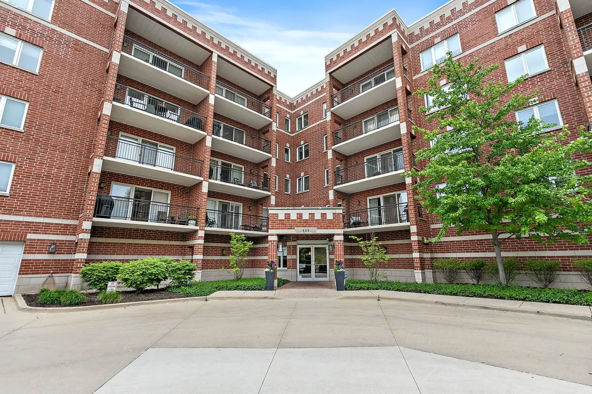 455 W Front Street #201, Wheaton, IL 60187 - #1