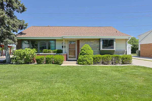 7306 Arcadia Street, Morton Grove, IL 60053