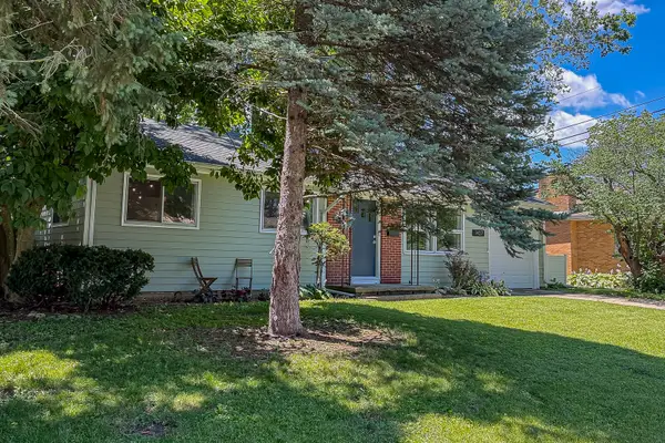 1407 E Fairlawn Drive, Urbana, IL 61801