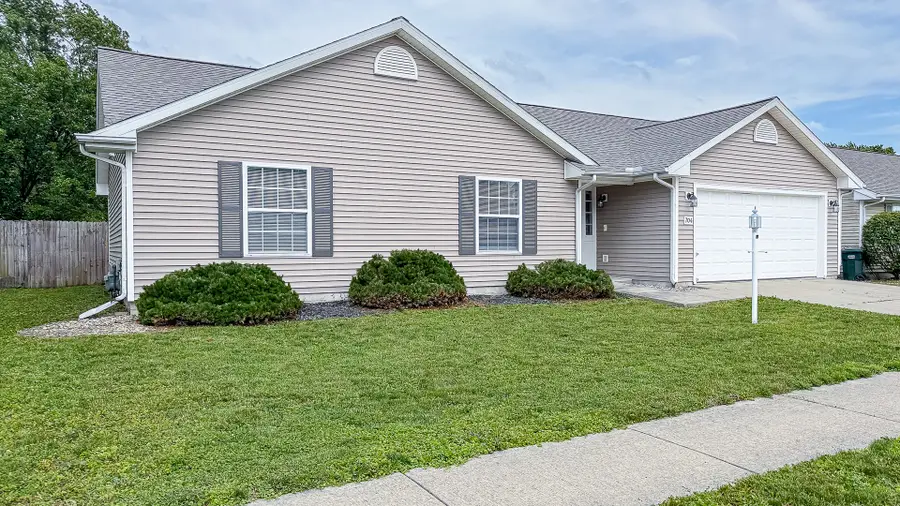 704 S Sunny Lane, Urbana, IL 61802 - #2