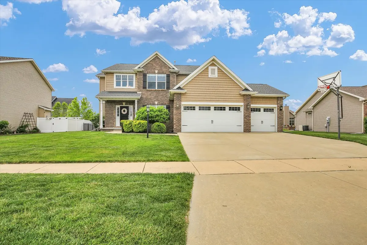 205 Independence Drive, Savoy, IL 61874 - #1