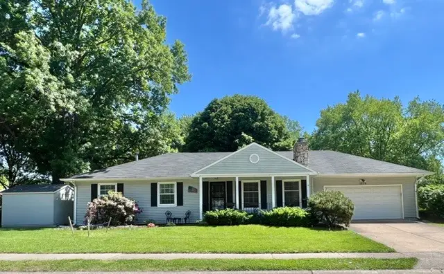 1219 Royal Oaks Drive, Davenport, IA 52806 - #1