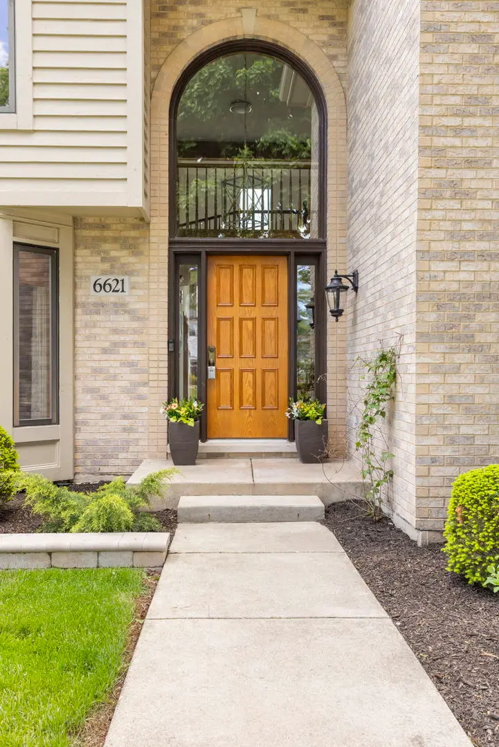 6621 Greene Road, Woodridge, IL 60517 - #3