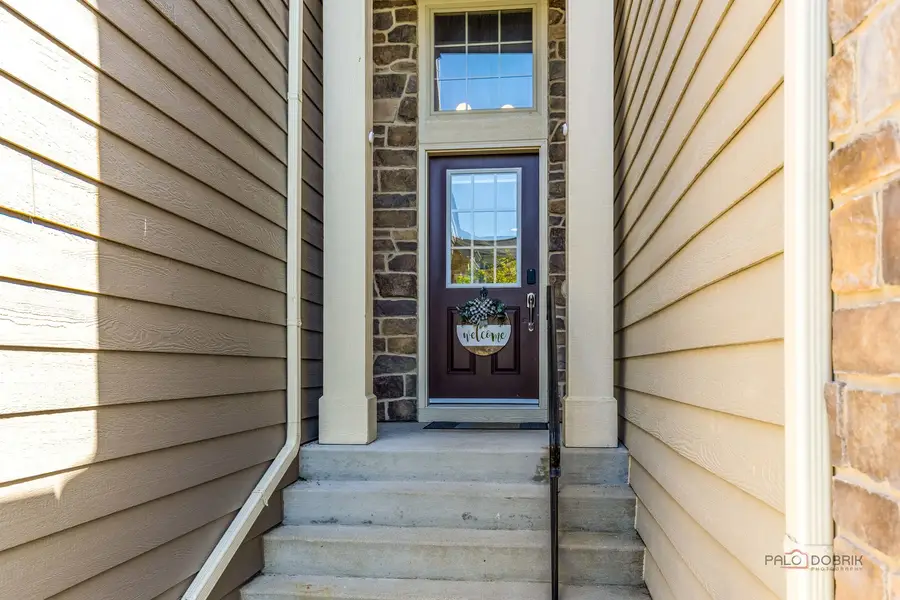 234 Belmont Drive, Lincolnshire, IL 60069 - #2