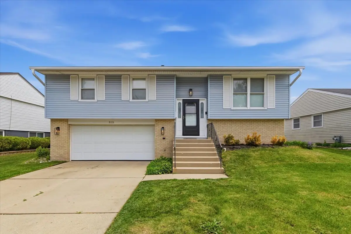 315 S Park Boulevard, Streamwood, IL 60107 - #1
