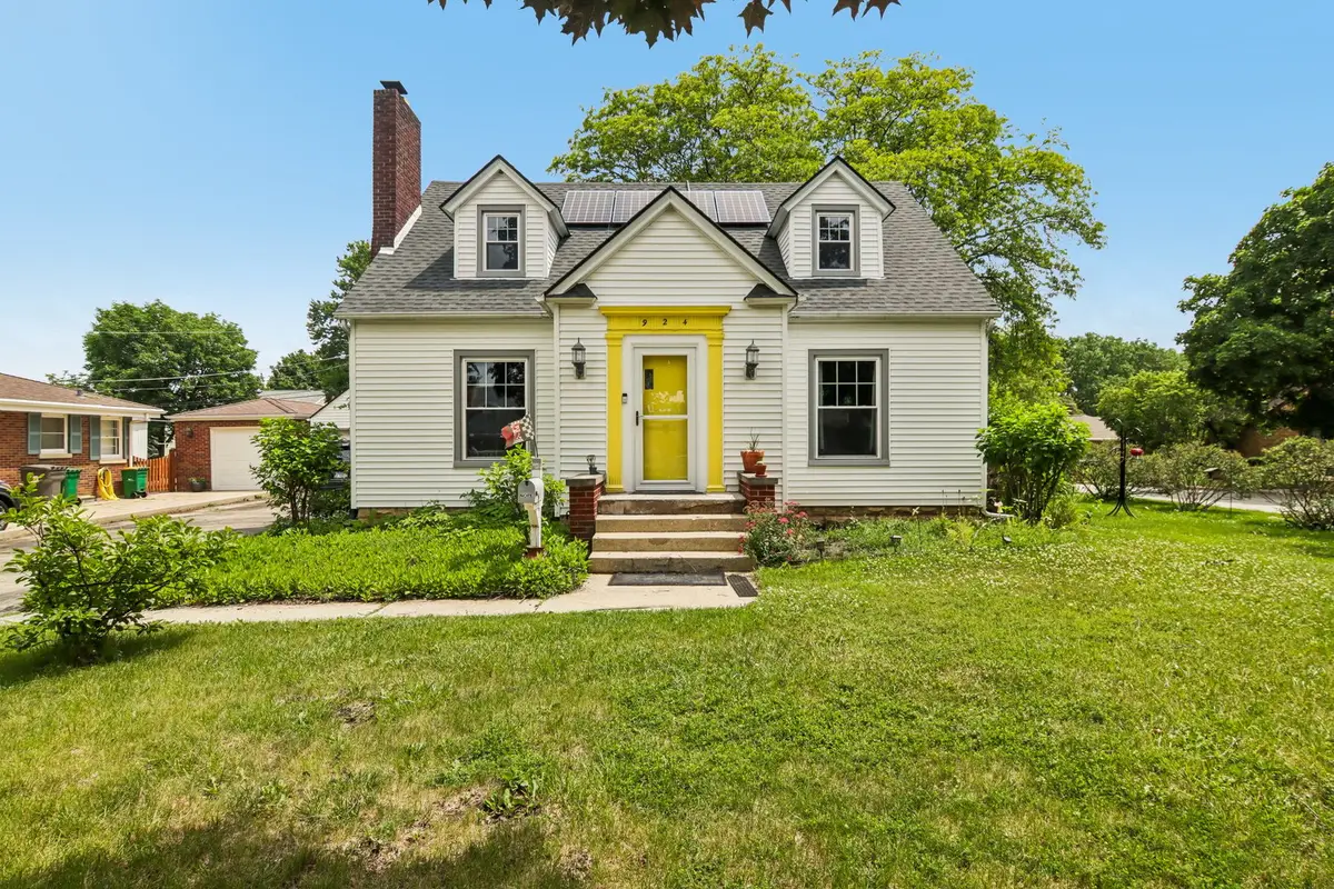924 Grandview Avenue, Lockport, IL 60441 - #1