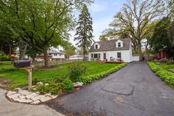 1324 Golf Avenue, Highland Park, IL 60035